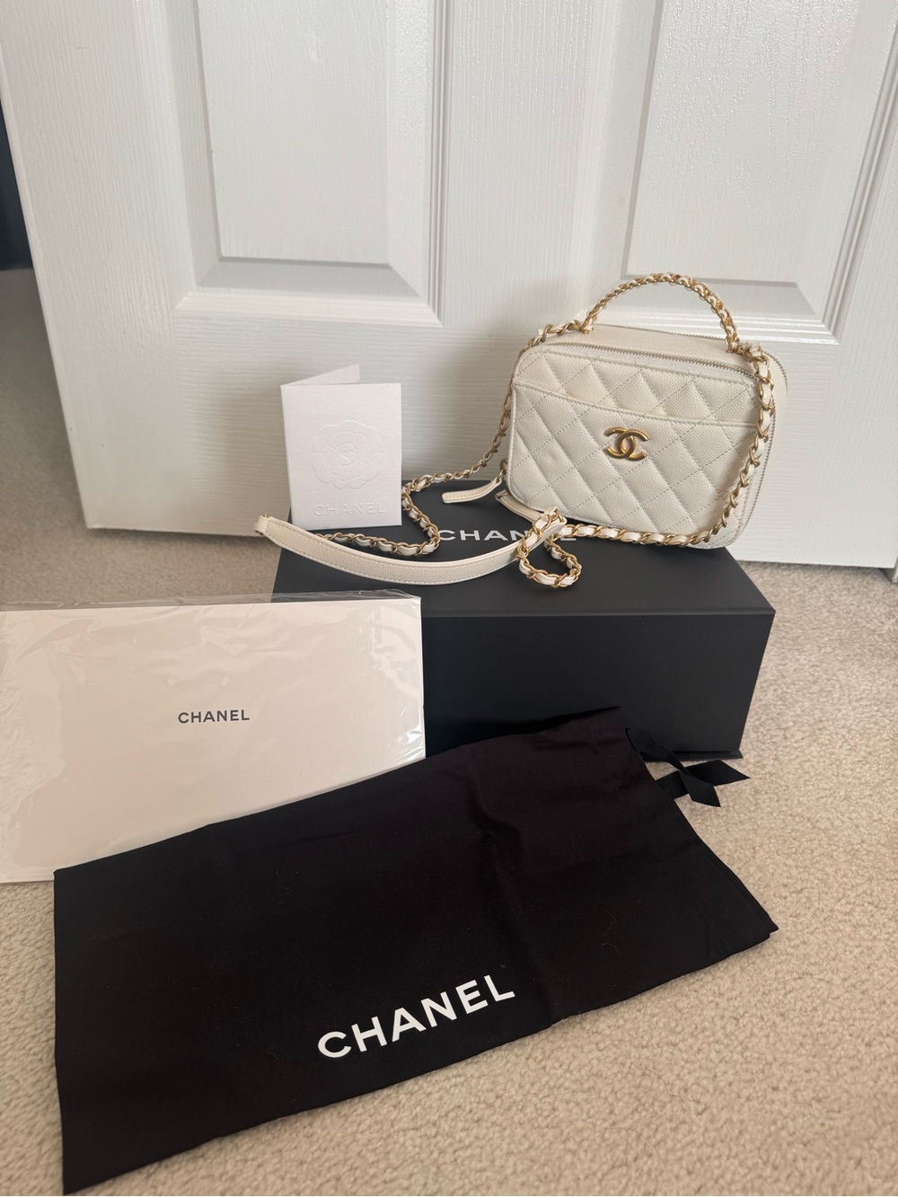 Chanel 22S "CHANEL" Letter Top Handle Vanity Case White Caviar